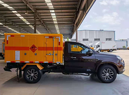凤庆爆破器材运输车